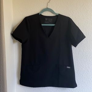 FIGS Casma three pocket scrub top